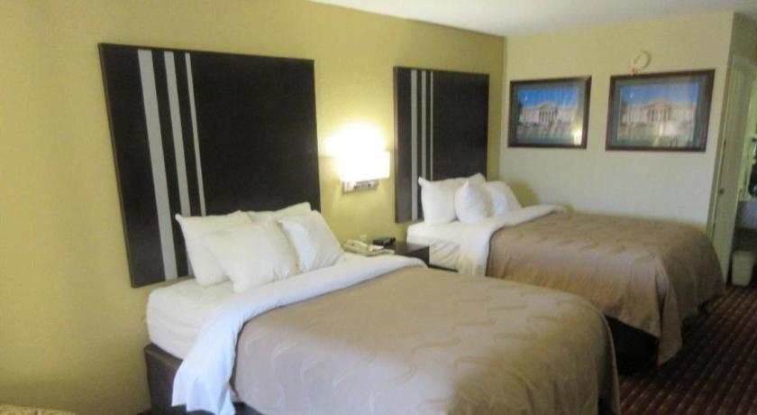 Quality Inn Andalusia Extérieur photo