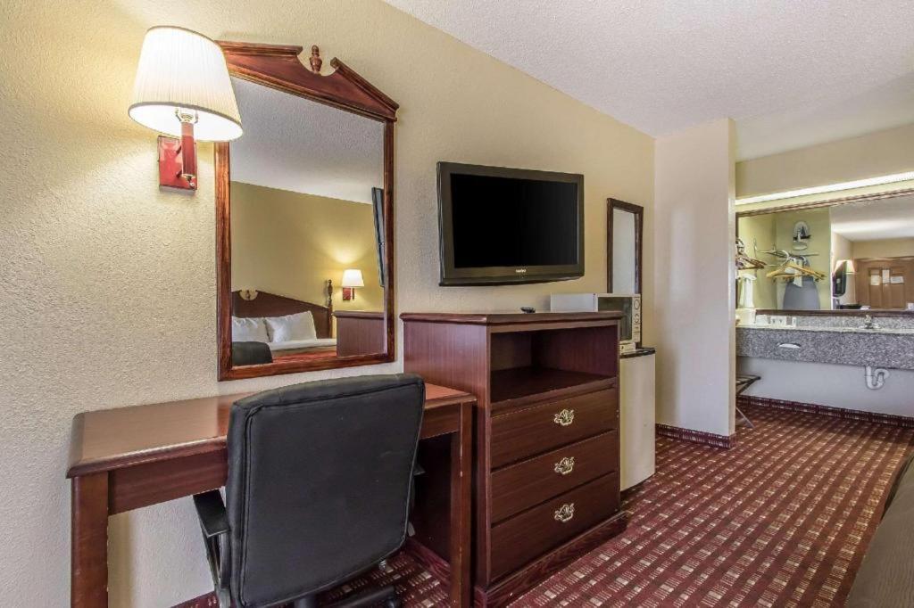 Quality Inn Andalusia Extérieur photo