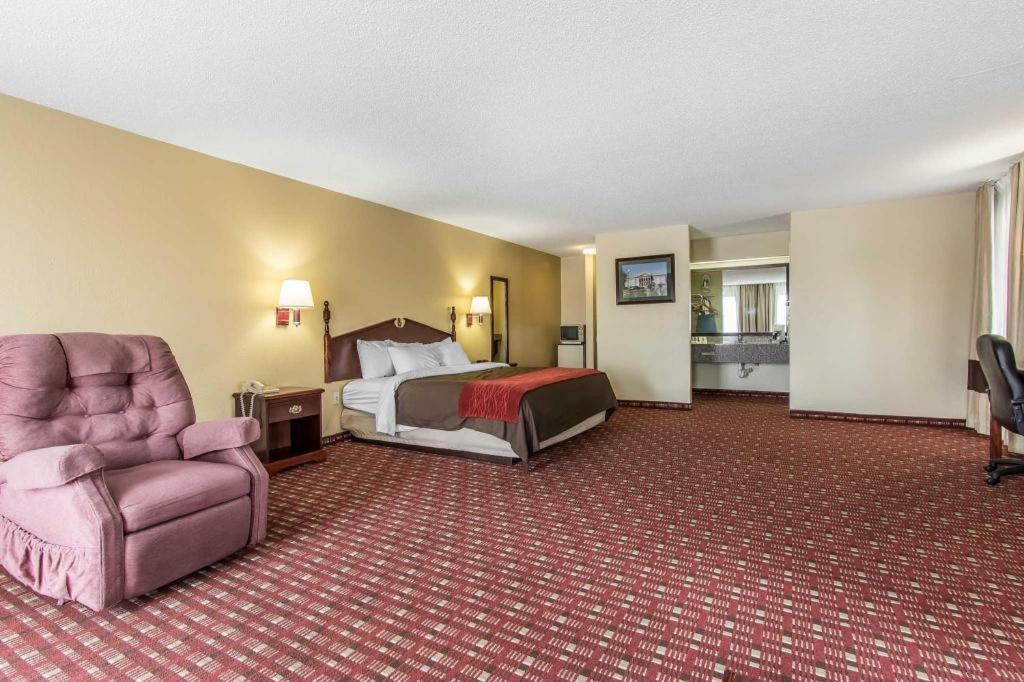 Quality Inn Andalusia Extérieur photo