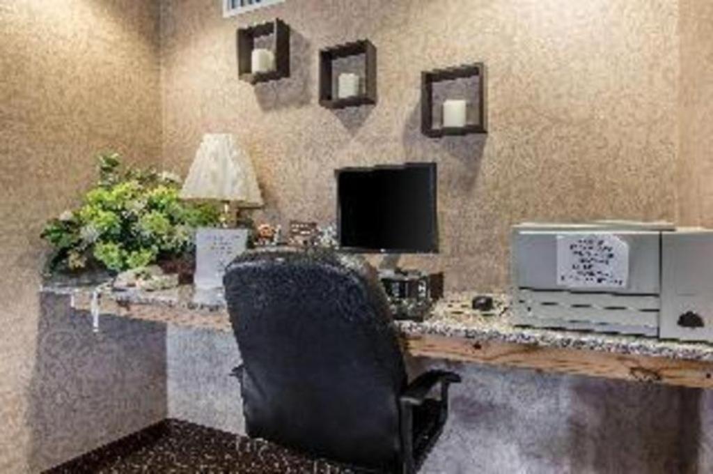 Quality Inn Andalusia Extérieur photo