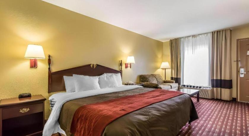Quality Inn Andalusia Extérieur photo